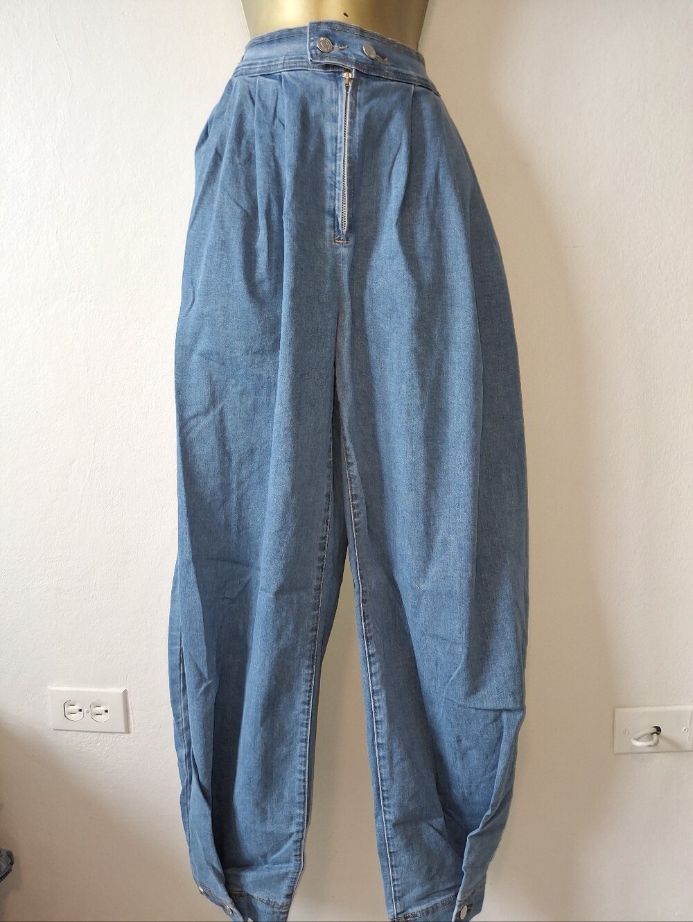 High-Waist Balloon Denim Pants - Light Blue